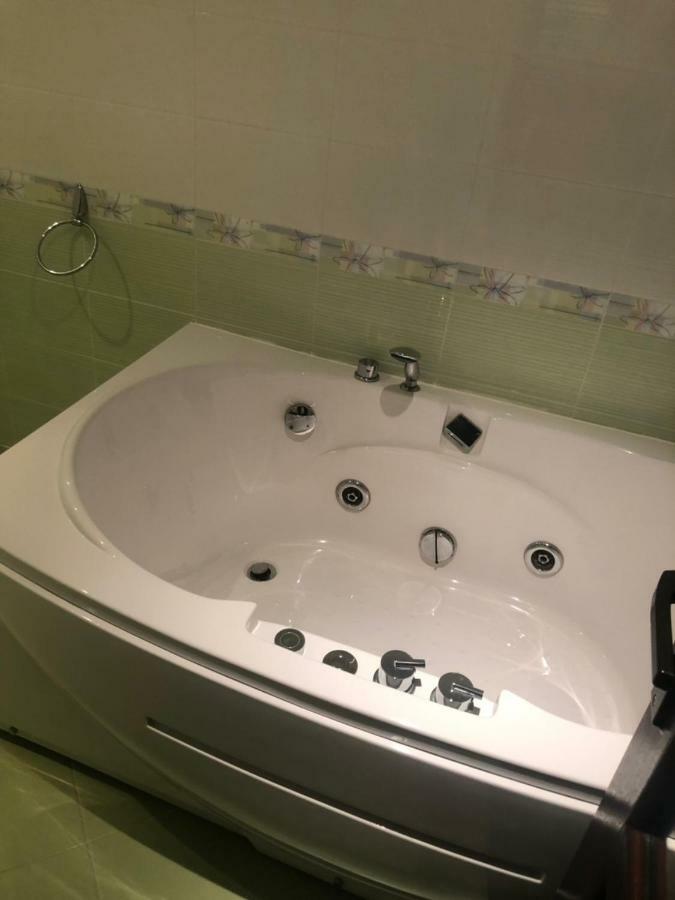 Hotel White House Kŭrdzhali 外观 照片